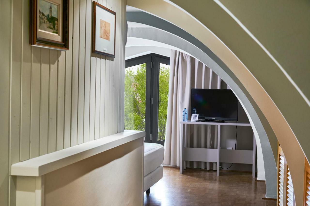 Sotopalacio Hsr Madrona Ngoại thất bức ảnh