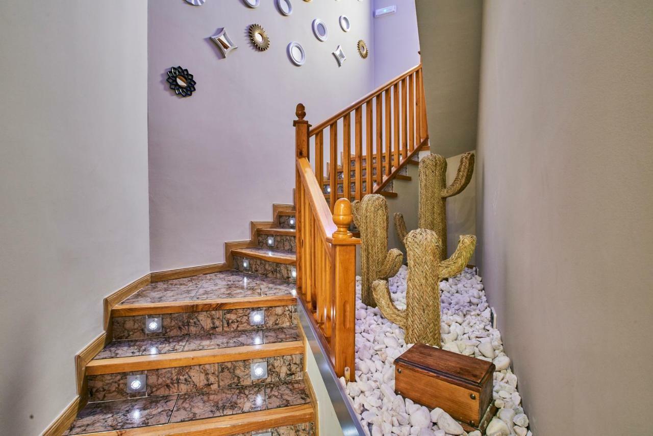 Sotopalacio Hsr Madrona Ngoại thất bức ảnh